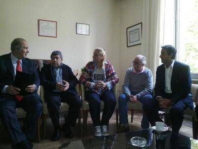 AZCONA: NO ALCANZA CON UN DECRETO DE NECESIDAD Y URGENCIA