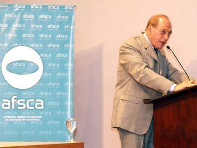 Ante muy buena cantidad de publico disert� el Dr. Zaffaroni