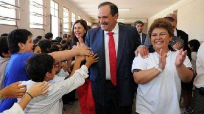"La educaci�n es eje en nuestro gobierno en estos 11 a�os"