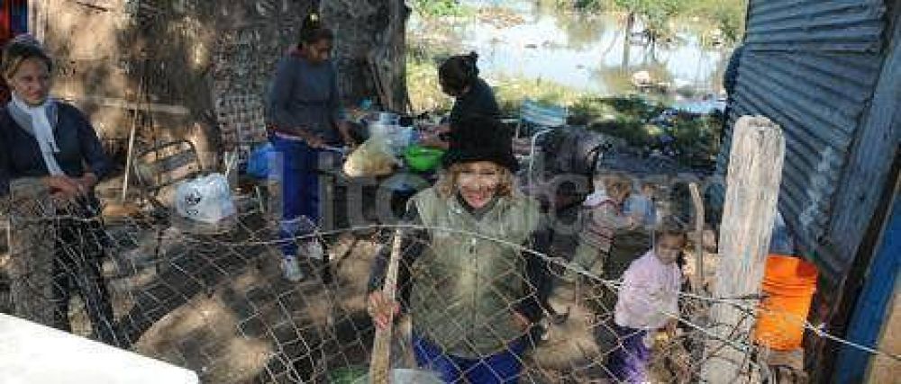 Vecinos de La Vieja Tablada no abandonan sus viviendas