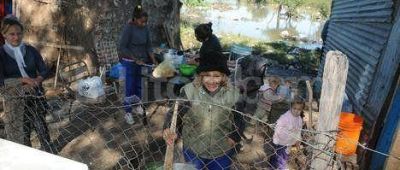 Vecinos de La Vieja Tablada no abandonan sus viviendas