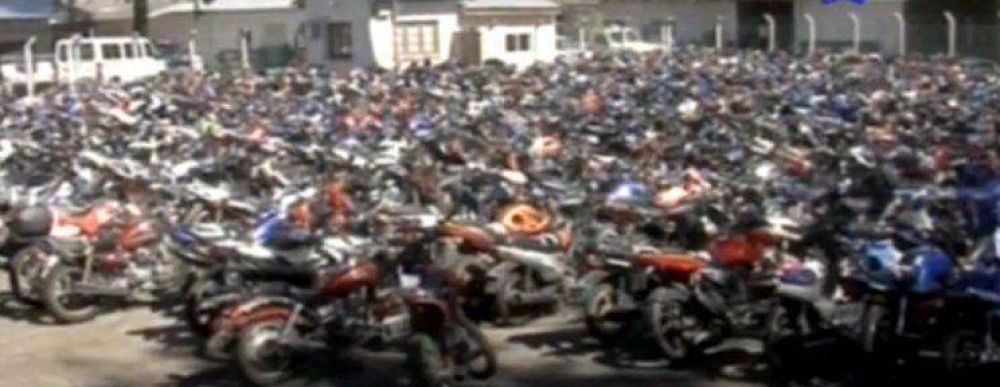 El municipio estudia rescatar autos del corral�n para uso oficial