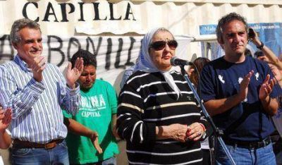 El Ej�rcito brinda ayuda social en villas porte�as