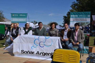 Azul particip� del Encuentro Productivo de la Cuenca del Salado y Feria Agroalimentaria