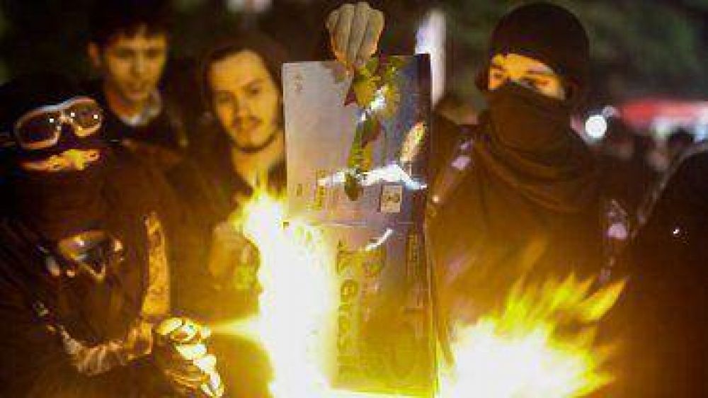 Nueva protesta contra el Mundial dej� 54 detenidos y destrozos