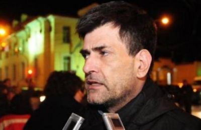 �La idea es que el sueldo policial se acerque a la canasta b�sica� 