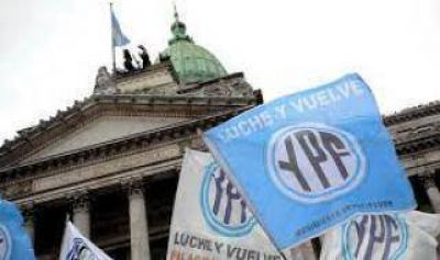 Acto en Ensenada a dos a�os de la reestatizaci�n de YPF