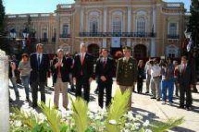 El Intendente Miguel Isa encabeza los actos por el 432� aniversario de la fundaci�n de la ciudad