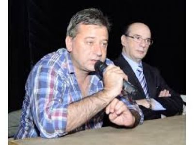 Los mercantiles salieron al cruce de Eva Moyano