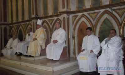 Faifer pidi� a sacerdotes llegar con testimonio y predicaci�n a las periferias de la comunidad