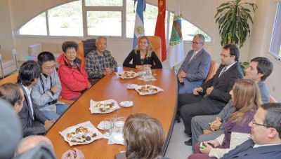 La ULP recibi� la visita del embajador de China en la Argentina