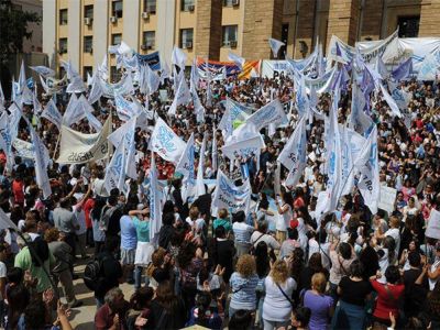 Este jueves se acreditar� la devoluci�n de los d�as de paro de los docentes
