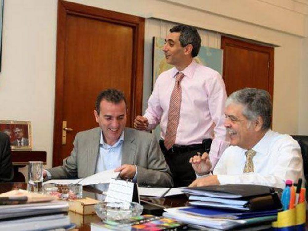 Acordaron congelar el precio de la tarifa el�ctrica hasta fin de a�o