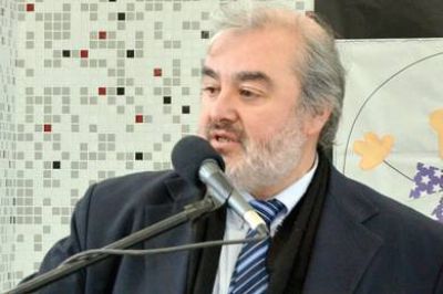 Z�rate asegur� que no hay vacantes sin cubrir en las escuelas de la ciudad