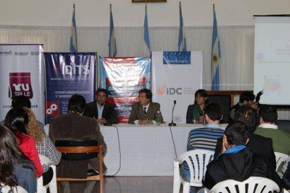 Entregaron cr�ditos a emprendedores locales