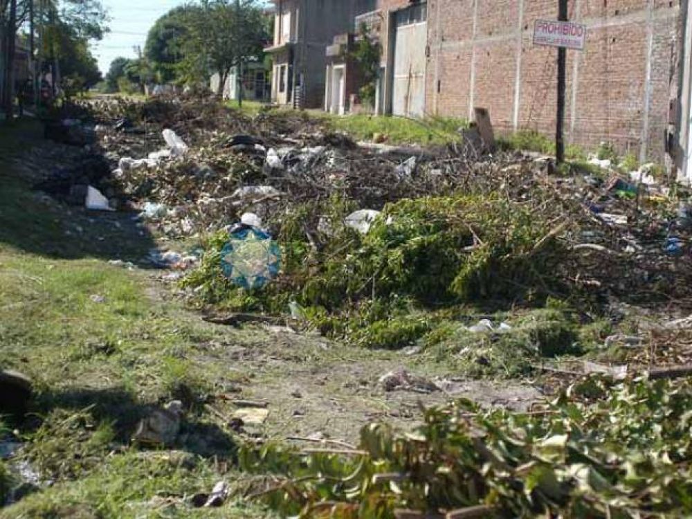 Reclamo vecinal por basural
