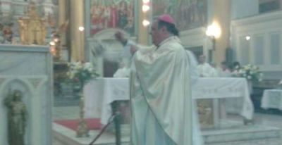 Monse�or Colombo encabez� la Misa Crismal de este mi�rcoles