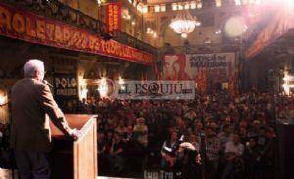 Dirigentes catamarque�os en el Congreso del Partido Obrero