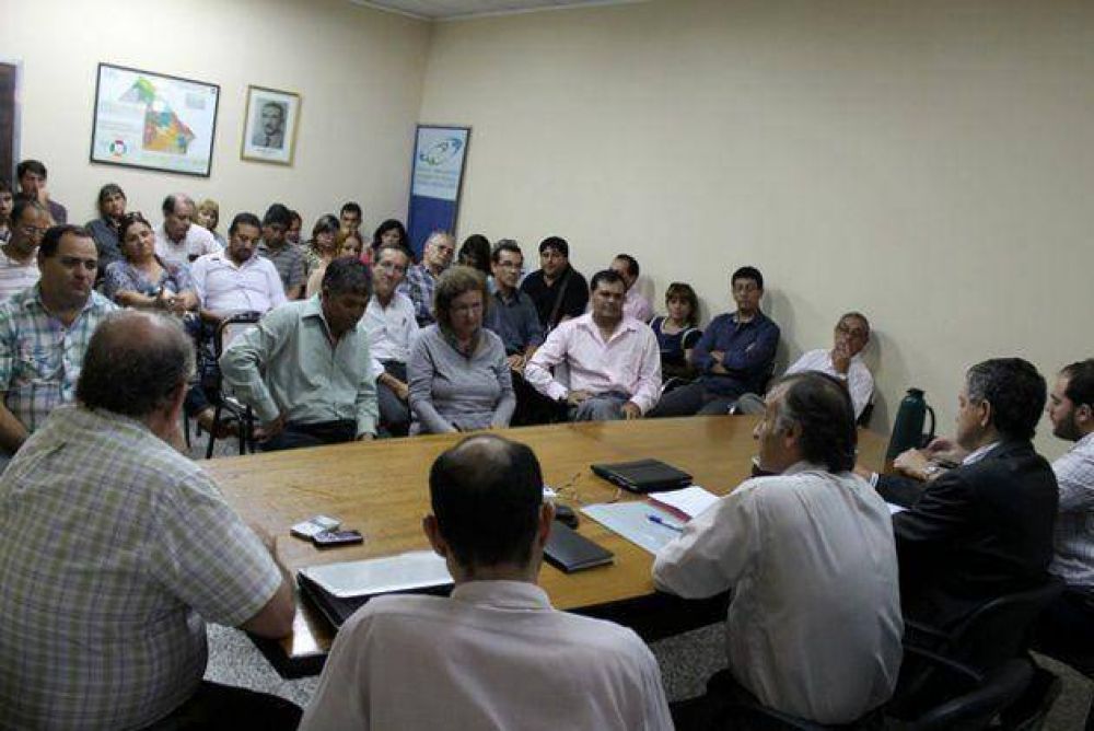 ATECH y Federaci�n Sitech convocaron nuevo paro por 48 horas tras la reuni�n con el ministro Soto