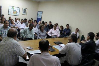 ATECH y Federaci�n Sitech convocaron nuevo paro por 48 horas tras la reuni�n con el ministro Soto