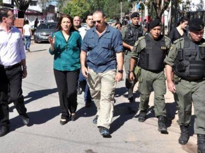 El megaoperativo con fuerzas federales se ampl�a a m�s barrios rosarinos
