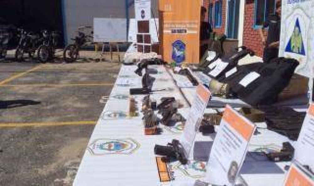 Incautan armas, autos robados y droga en operativos en Z�rate, Campana, San Mart�n y Pilar