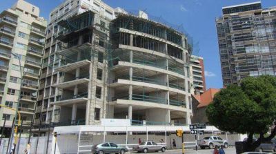 Torre de G�emes y La Costa: Azcona le pidi� a la UCR �que no se hagan los distra�dos�