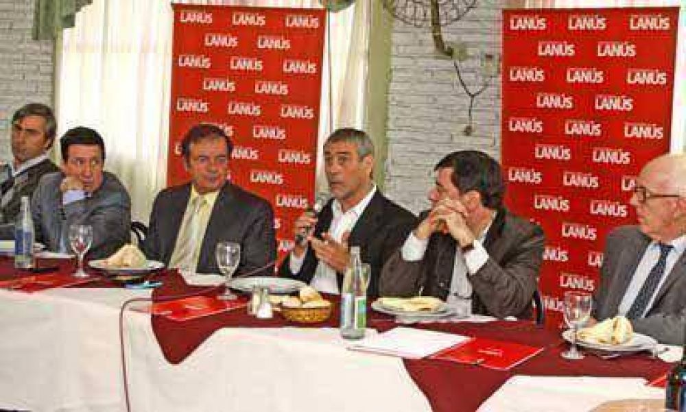 Ferraresi particip� de la reuni�n con el juez a cargo de la causa Riachuelo