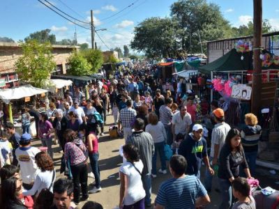 Saldr�, al menos, $345 alquilar un local de comidas en la villa