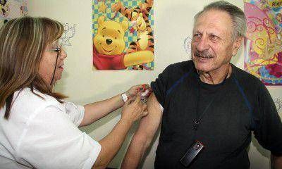 PAMI lanz� la campa�a de vacunaci�n contra la gripe solo para afiliados con enfermedades cr�nicas