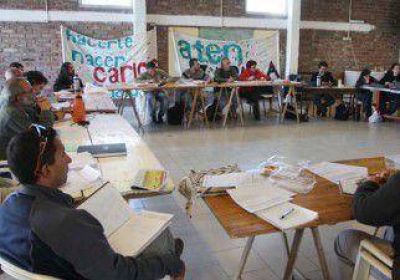 Docentes parar�n por 24 horas y acordar�n medidas junto con ATE 