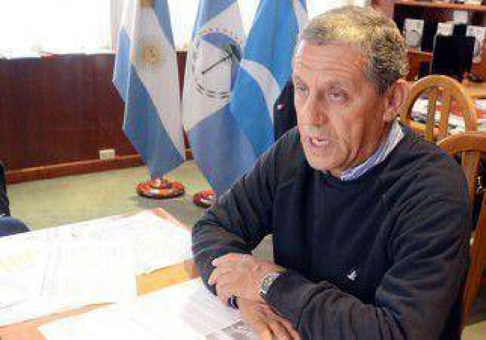 Pechi Quiroga analiza si adhiere al congelamiento de la tarifa el�ctrica 