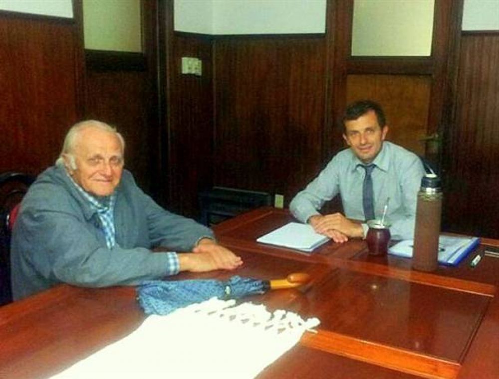 Eduardo Bucca se reuni� con el ex juez V�ctor Chiclana