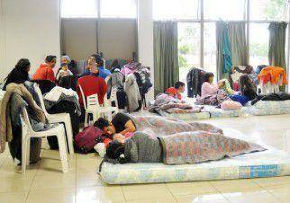 Alquilan viviendas para evacuados 