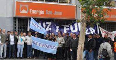 Empleados de Energ�a San Juan pidieron aumentos de salarios	