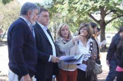 "Amaya es mejor persona y ser humano" que Alperovich, lanz� Alfaro