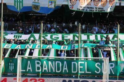 Todos contentos: como Mariotto, el Aprevide de Granados deslig� a Banfield del tiroteo entre la barra