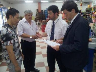 Migraciones intensifica controles de permanencia en comercios de Corrientes y Chaco