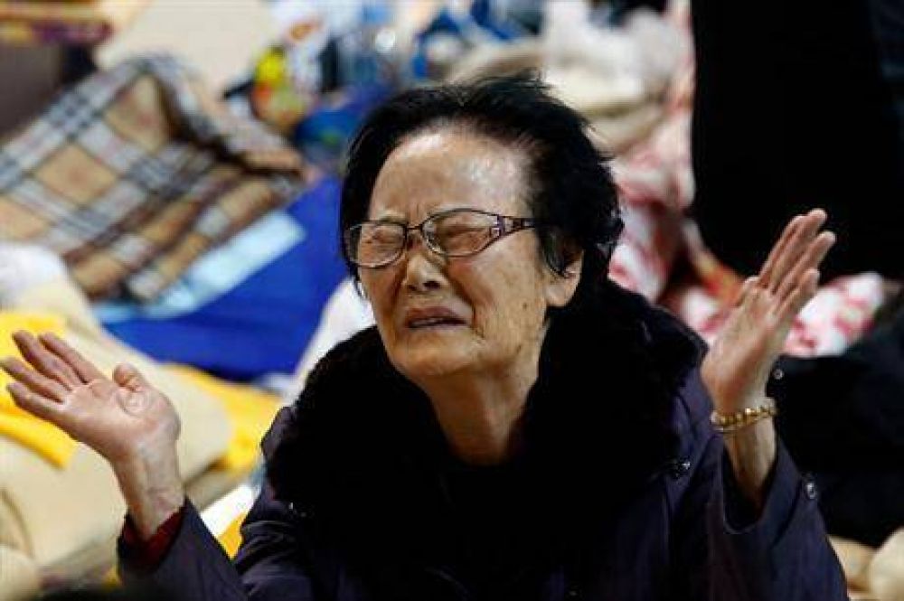 Corea del Sur: los padres de los estudiantes desaparecidos en el ferry acusan al gobierno y a la tripulaci�n de "incompetencia"