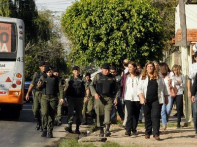 Fein dijo que "ahora quieren quedarse" vecinos que iban a irse de La Tablada