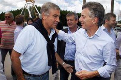 El diputado radical Oscar Aguad, "totalmente de acuerdo" con un pacto electoral con el PRO para 2015