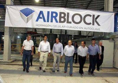 Capitanich: "Argentina trabaja en el desarrollo de la industria fluvial y el fortalecimiento de los puertos"