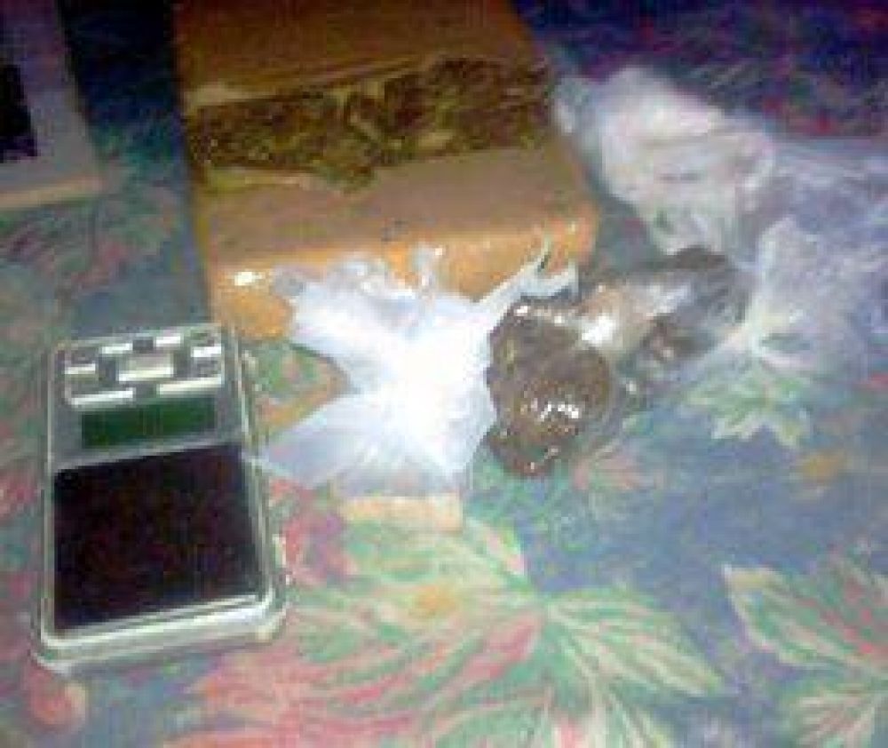 Detenidos con drogas en la Ruta 188  