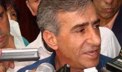 Cariglino: "El Plan Progresar es darle plata a chicos para que est�n de gira"