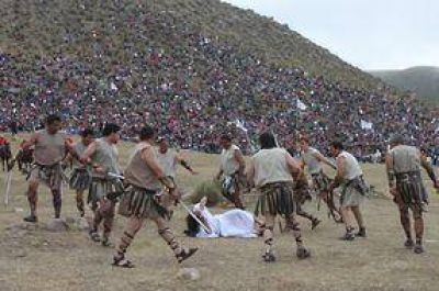 Miles de turistas y tucumanos revivieron la Pasi�n de Cristo en Taf� del Valle