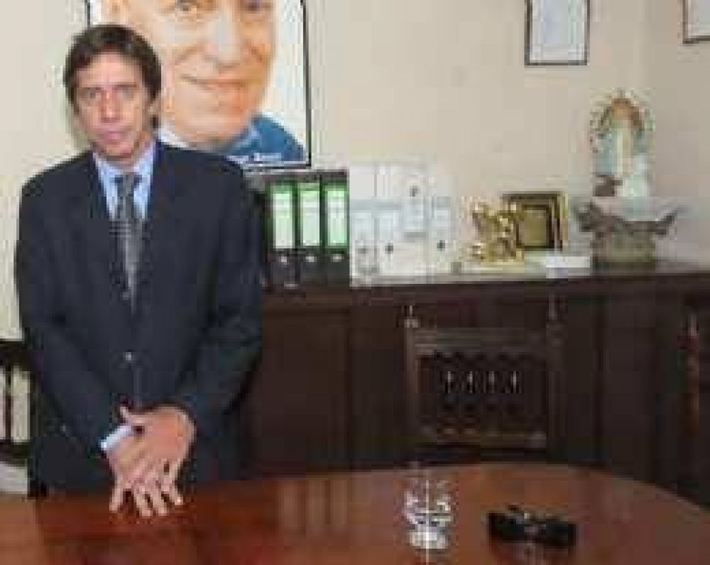 "Soy v�ctima y beneficiario de mi apellido"