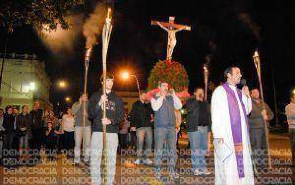 Junn: devocin y fe en el Va Crucis