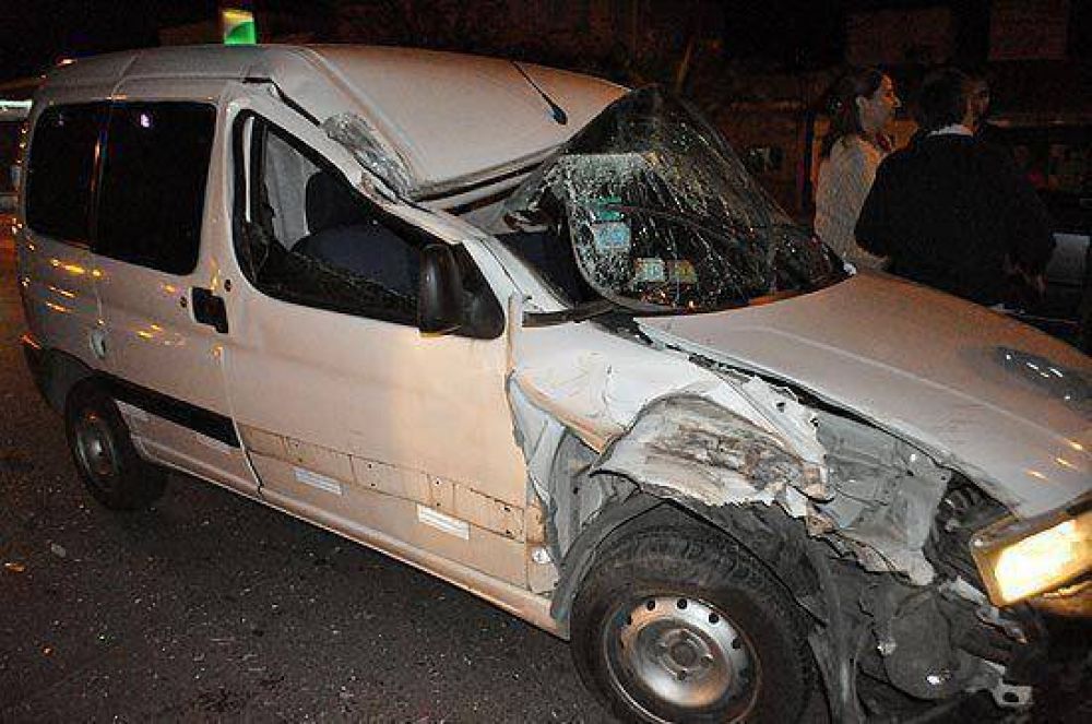 Por milagro sin heridos en un violento choque