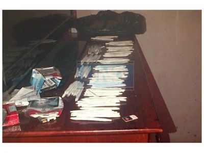 Buscaban armas y encontraron drogas