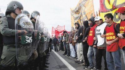 M�s cr�ticas al proyecto oficial para regular manifestaciones